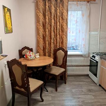 Продам 1 ком. Левый берег 1 мкр.