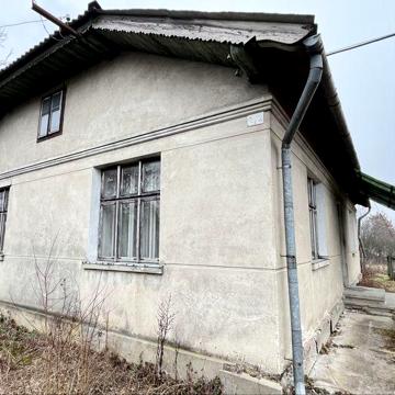 Продаж будинку із ділянкою 25 соток