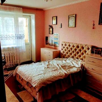 Продам 3х кімнатну квартиру по вул.Ярмарковій 51.