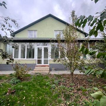 Будинок дом дім в центре города срочно