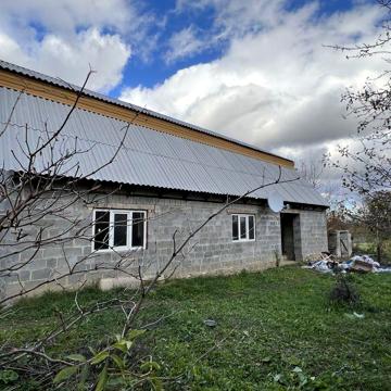 Продаж будинку ! Смт Вендичани