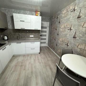 Продам 2 рівневу 2 к кв в жк Софіївська Слобідка поряд жк Софія