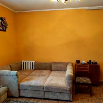 Олександра Довженка вул., 1в