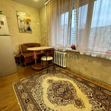Продам простору 1 кімнатну квартиру по вул. Запорізька 2А