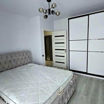 Оренда нової квартири в центрі