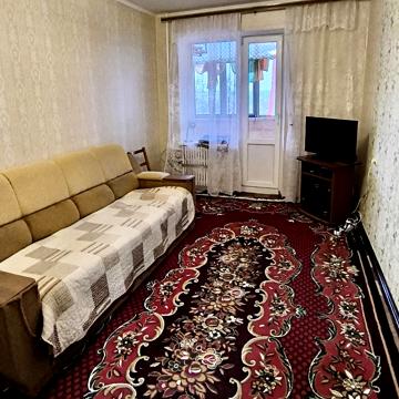 Андріївська вул., 12