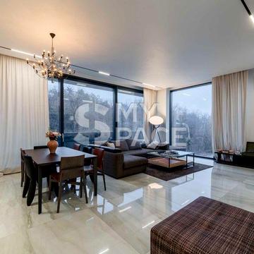 Hidden з новим ремонтом 200 м2, терасою на Ботсад. Клубний будинок