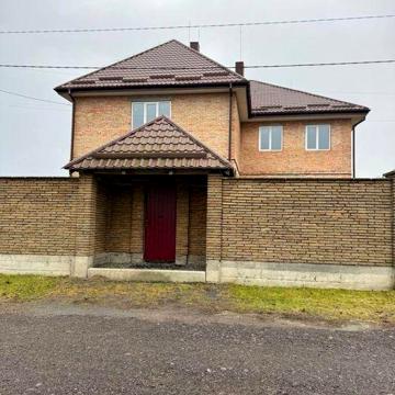 Продаж будинку в Клевань 2