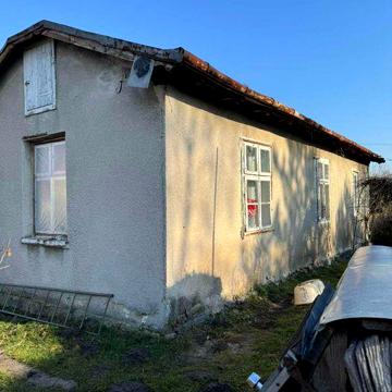 будинок та земельна ділянка 28 сот., м. Жовква