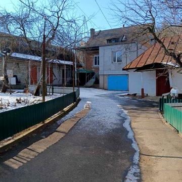 Продається будинок з меблями