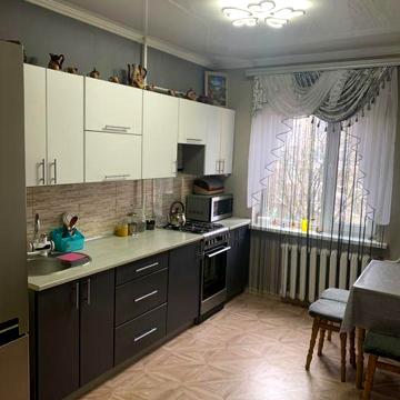Продам 3км.кВ  Черемушкі ЖК Л. Толстого 3