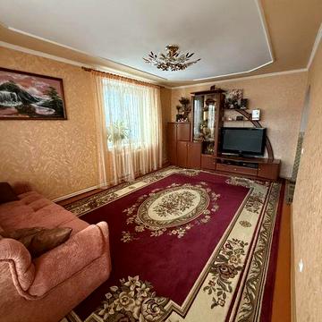 4-х кімнатна квартира, Звягель