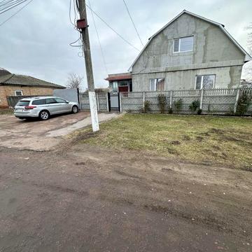 Продам двох поверховий будинок