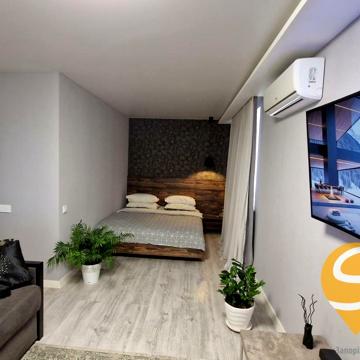 Чарівна вул., 333