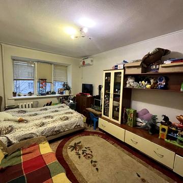 Продаж 2 кімнатної квартири в центрі, на 3 Слобідській.