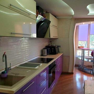 Двух комнатная квартира на Котовского поселке с ремонтом  возле ЗАГСа