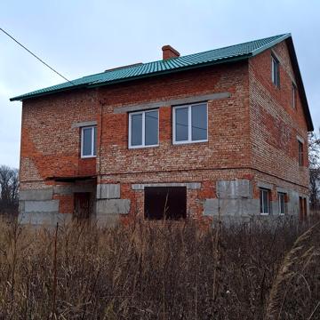 Українки Лесі, 100