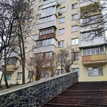 Лесі Українки бульв., 14-а
