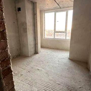Продається 1 км квартира в тихому районі міста