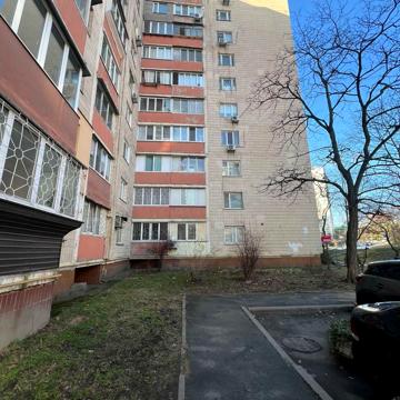 Ірпінська вул., 69