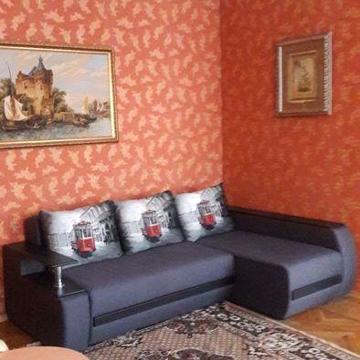 Сдам свою двухкомнатную квартиру в историческом районе города