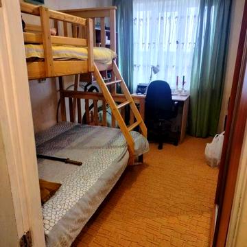 Продам 2-ком. квартиру, 55м2,хозяин,4/4 ЖК Четырехэтажка