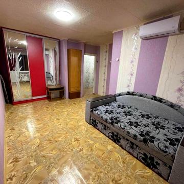 Продам 1-комнатную квартиру Новомосковск