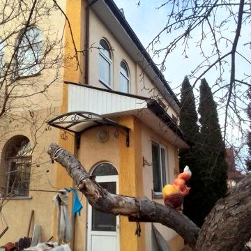 Продається цікавий дім,Ст.сад,16 сот.3пов.