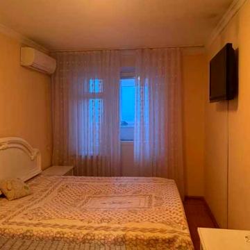 Продам 2к квартиру ул. Запорожское шоссе 60 (ж/м Тополь 1)
