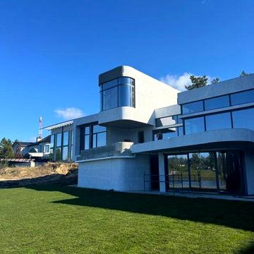 Продажа современного дома с выходом на реку. КГ Riviera Village.
