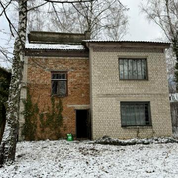Будинок у лісі з Земельною ділянкою 8 сот.
