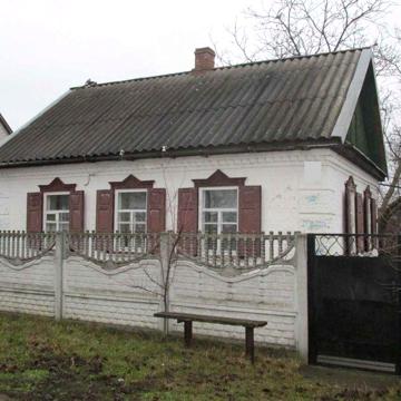 Продам газифікований будинок по вул. Кармелюка, р-н 8 школи