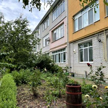 Косовщіна новий будинок. Закритий двір