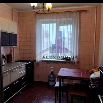 Продається 3к квартира 69м2, бульвар Незалежності буд. 15 .Бровари