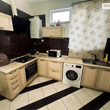 Продаж 2к Квартира Генерала Ватутіна вулиця