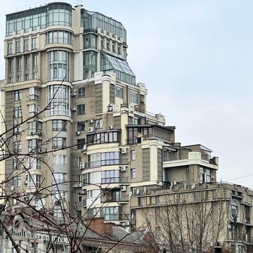 Назарівська вул. (Вєтрова), 11