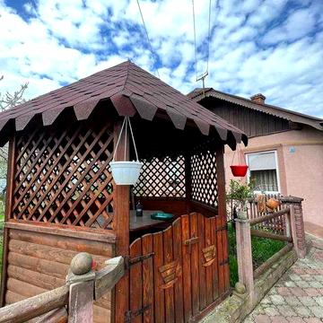 продається будинок с.Березівка + 17 сотих землі.