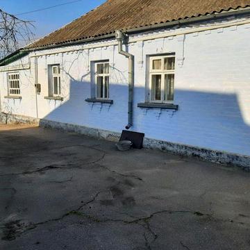 Продаж частини будинку