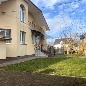 Незалежності вул.