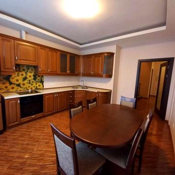 Продаж двохрівневої квартири з паркомісцем, Печерськ