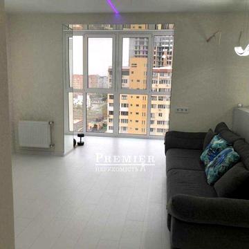 2-кімнатна квартира на Сахарова Сучасний ремонт 70 кв.м