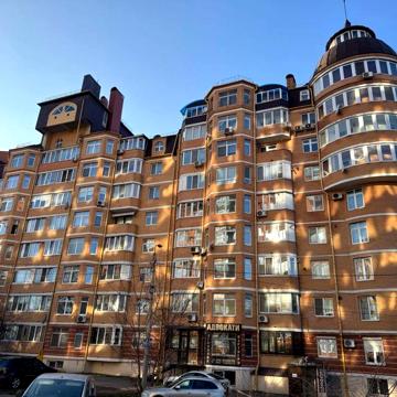 Продам Простору 3К новобудова (центр) 148кв.м. 5/9 Поверх Вид на парк