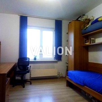 Продам 3 кімнатну квартиру. Голего 12. Караваєві Дачі. Держпрограми.