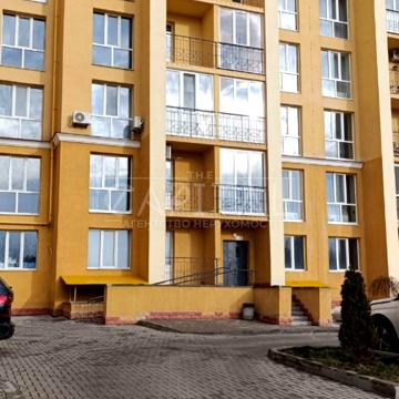 Валерія Лобановського вул., 30б