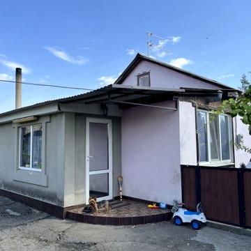 Продається будинок в селі Семенівка , зачепиловський район