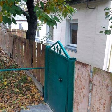 Продам будинок військове містечко