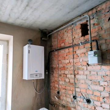 Героїв України вул., 4
