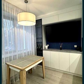 Стильна двушка з газом, поруч ліс, тихий район!