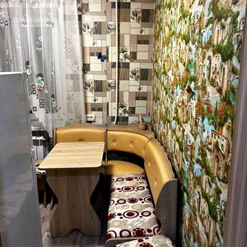 Продам однокімнатну квартиру на Бірюзова