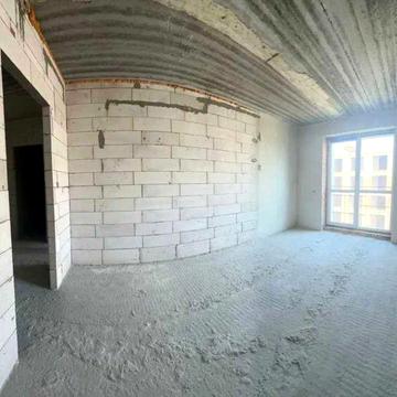 Однокімнатна поруч з центром міста